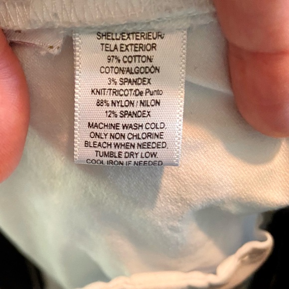 Maternity Shorts Bundle- 3 pairs included - Picture 13 of 13